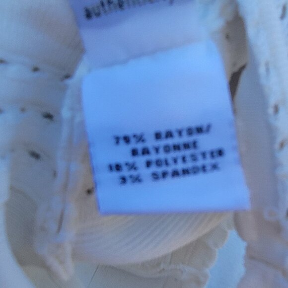 Diane von Furstenberg Perry Dress White Knit Sleeveless Flutter Hem Medium - Picture 8 of 8